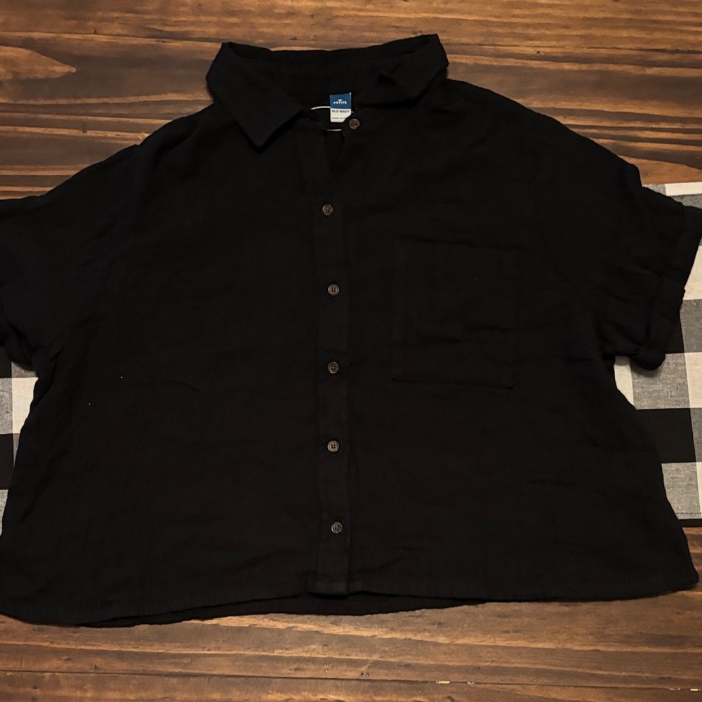 Old navy black over sized medium petite Shirt